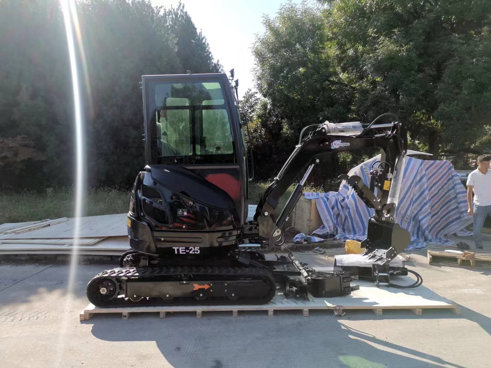 Heavy Equipment Operator - 2 Ton 2.5 Ton Excavator China