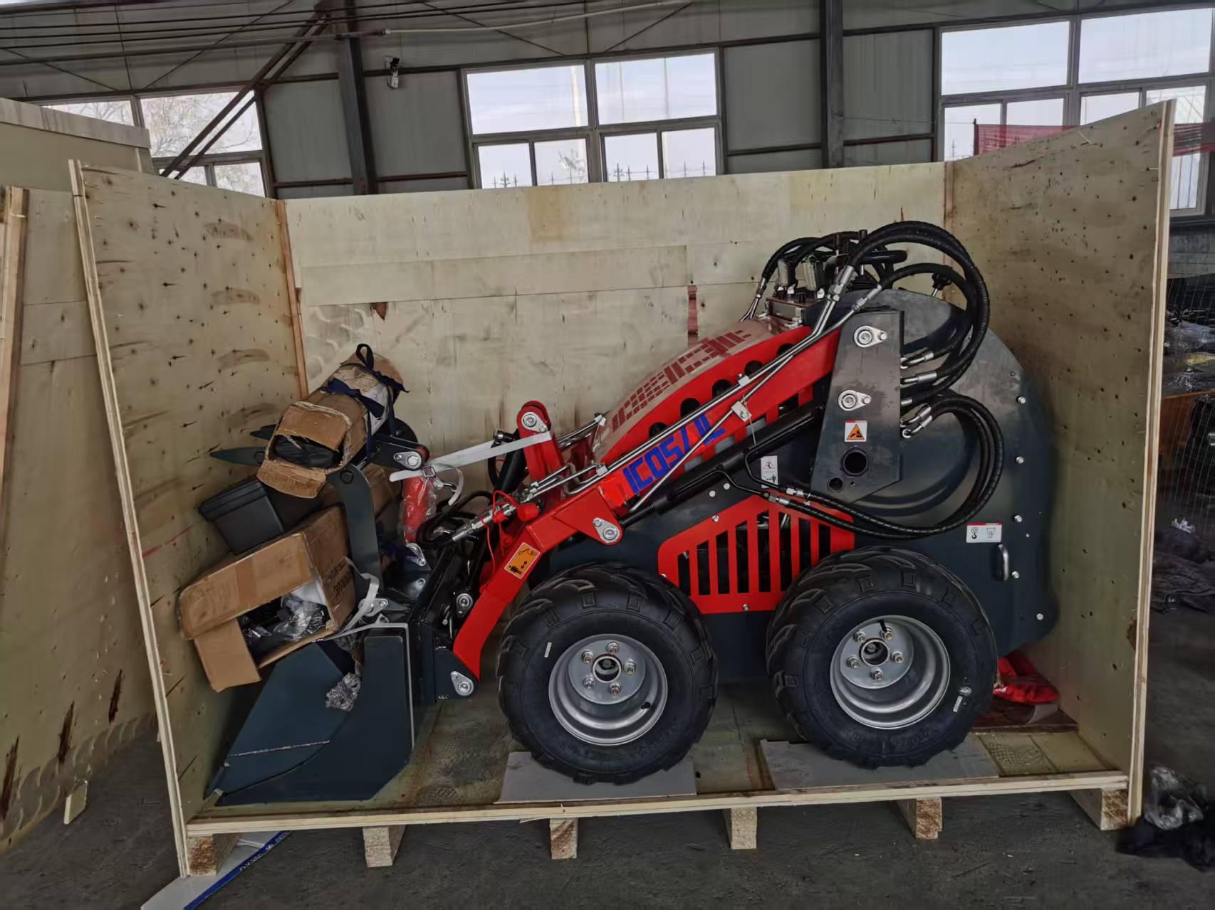 Tractor Backhoe - 380E Skid Steer Loader Four-Wheel Drive